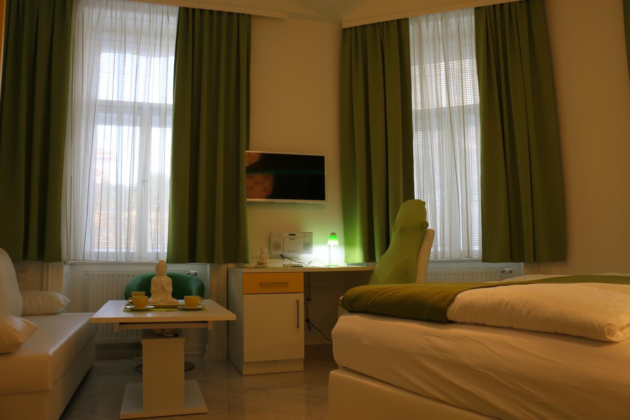 Ch-Hotel Luka Виена Екстериор снимка