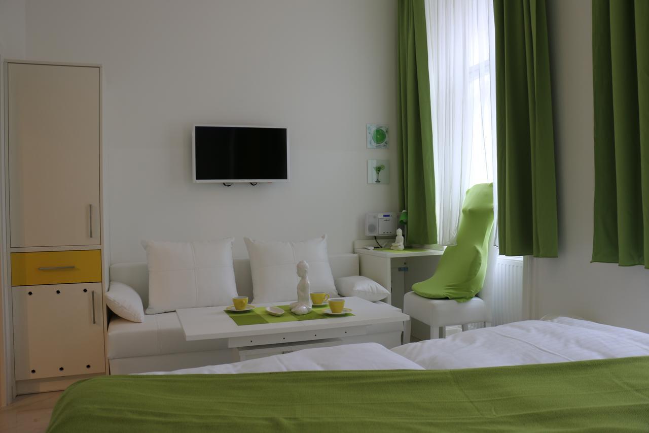 Ch-Hotel Luka Виена Екстериор снимка